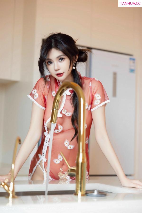 綺裡嘉 绮里嘉 [XiuRen]高清写真图 2024.11.29 No.9529 绮里嘉ula 丝袜美腿第66张图片